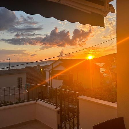 Beach House Buinac Brist Esterno foto